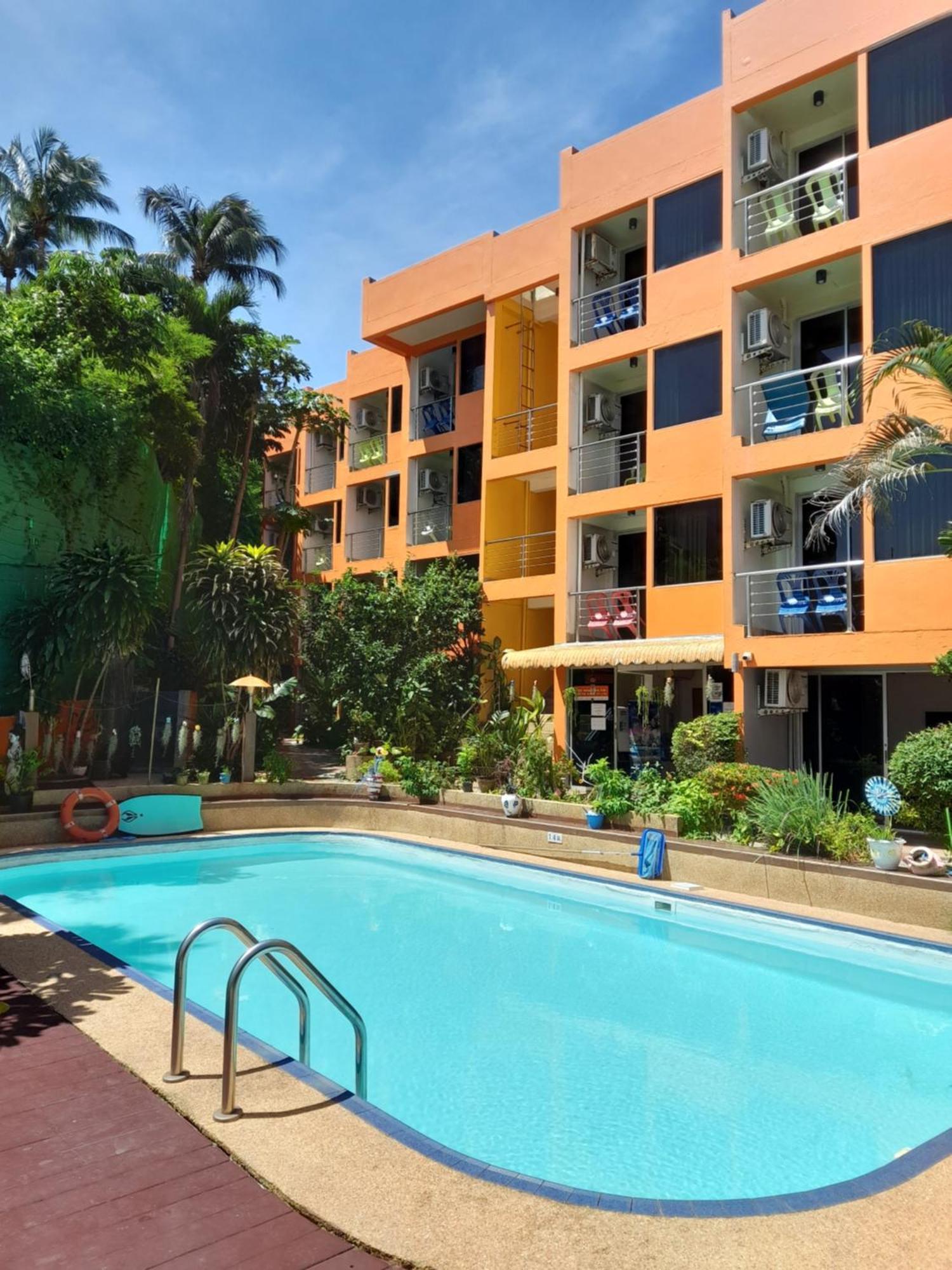 Porterhouse Beach Hotel Patong ภายนอก รูปภาพ
