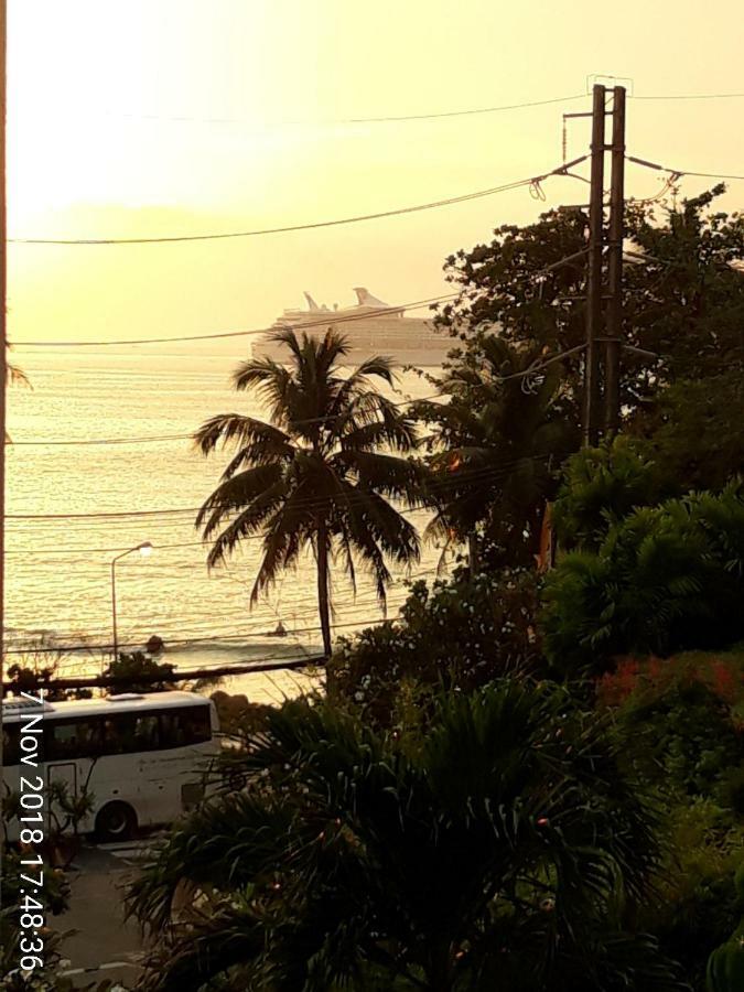 Porterhouse Beach Hotel Patong ภายนอก รูปภาพ