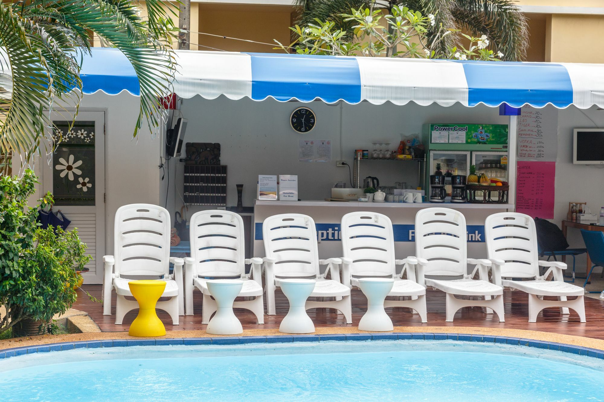 Porterhouse Beach Hotel Patong ภายนอก รูปภาพ